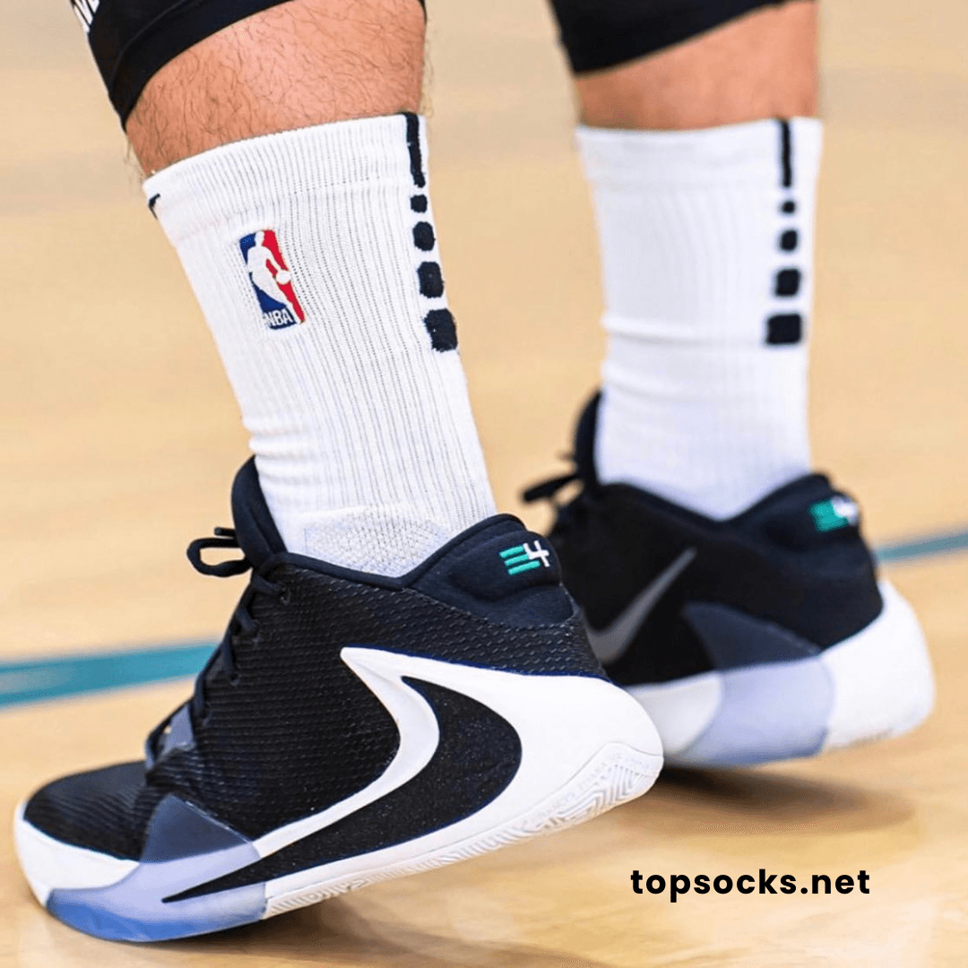 Nike NBA Elite Quick Crew Socks, On-Feet