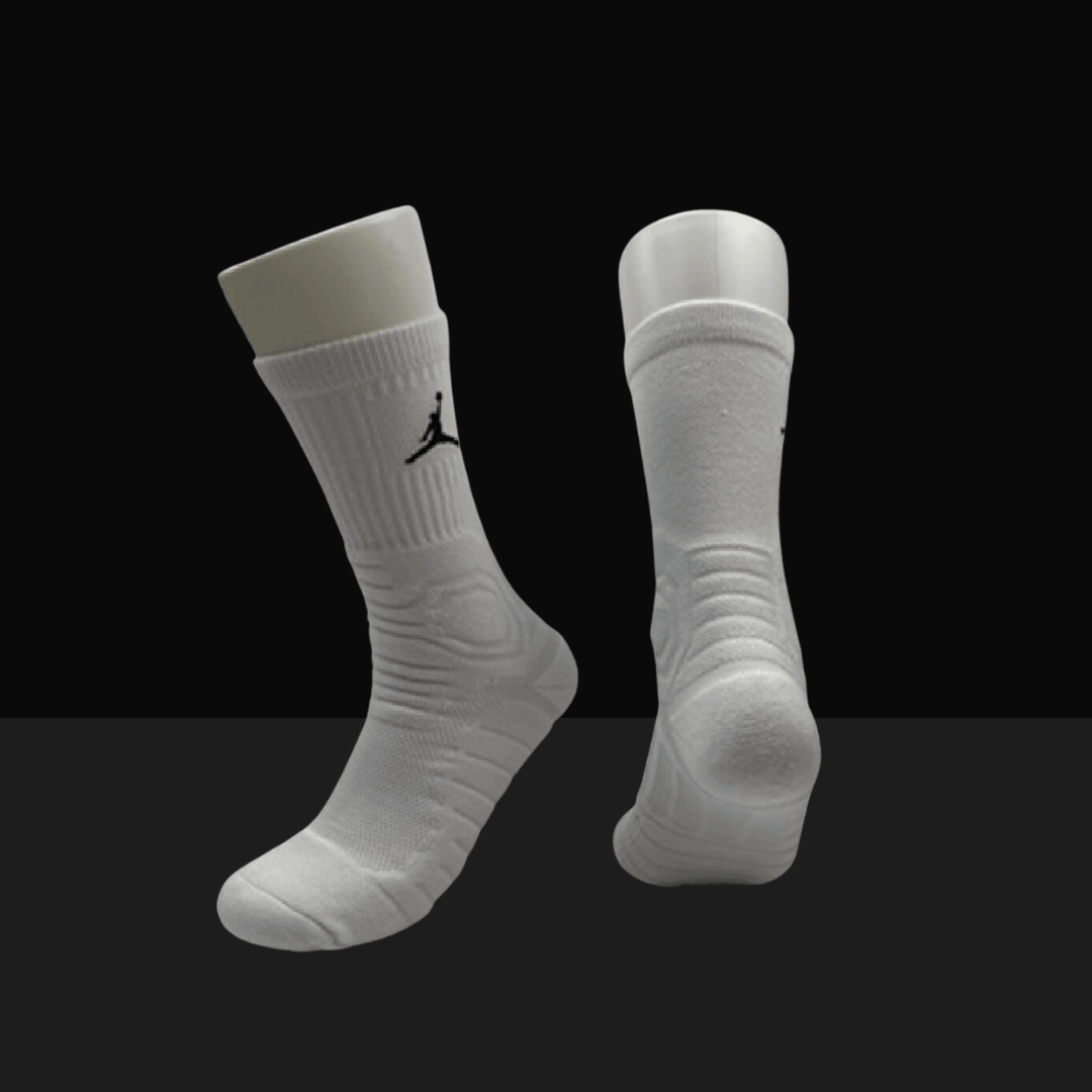 Air Jordan Ultimate Flight Socks, On-Feet View