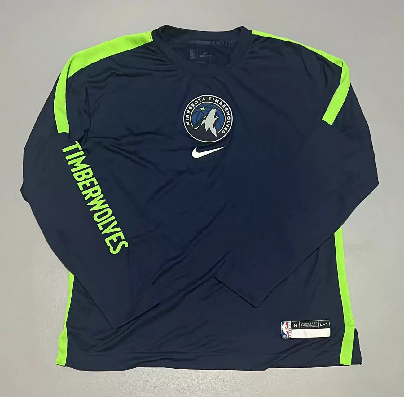 Minnesota Timberwolves GAME USED Nike NBA Authentics Dri-Fit Long Sleeve Shirt Men's - Navy