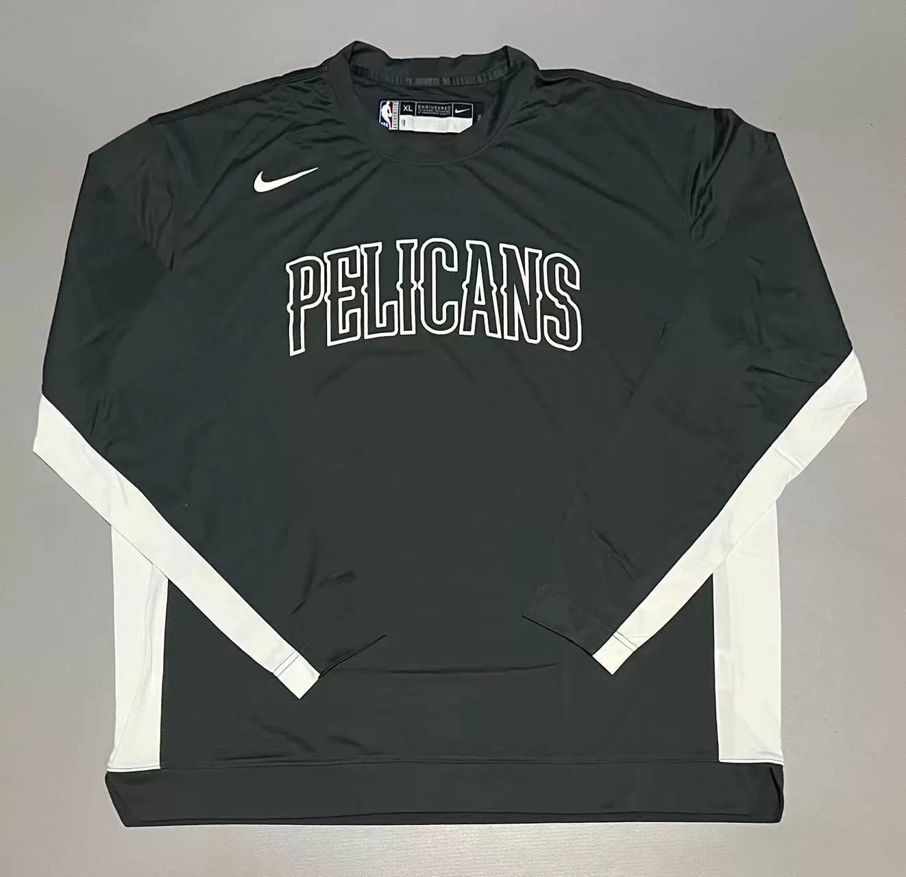 New Orleans Pelicans GAME USED Nike NBA Authentics Dri-Fit Long Sleeve Shirt Men's - Black