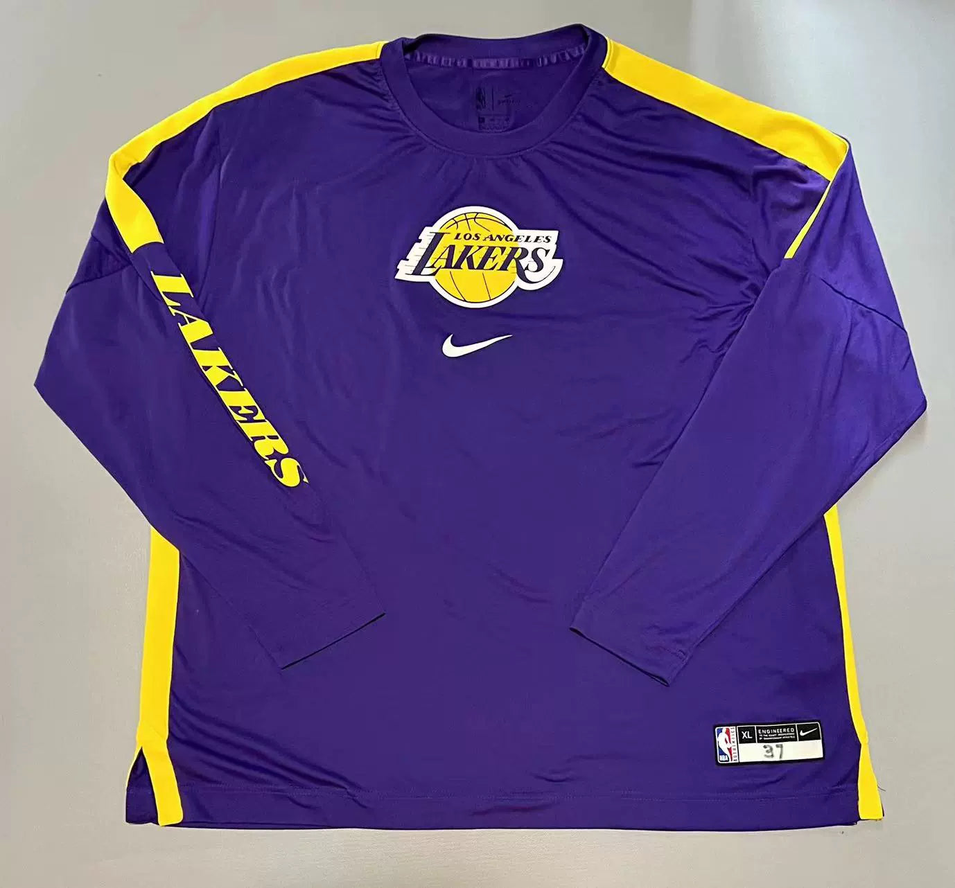 Los Angeles Lakers Dwight Howard #37 GAME USED Nike NBA Authentics Dri-Fit Long Sleeve Shirt Men's - Purple